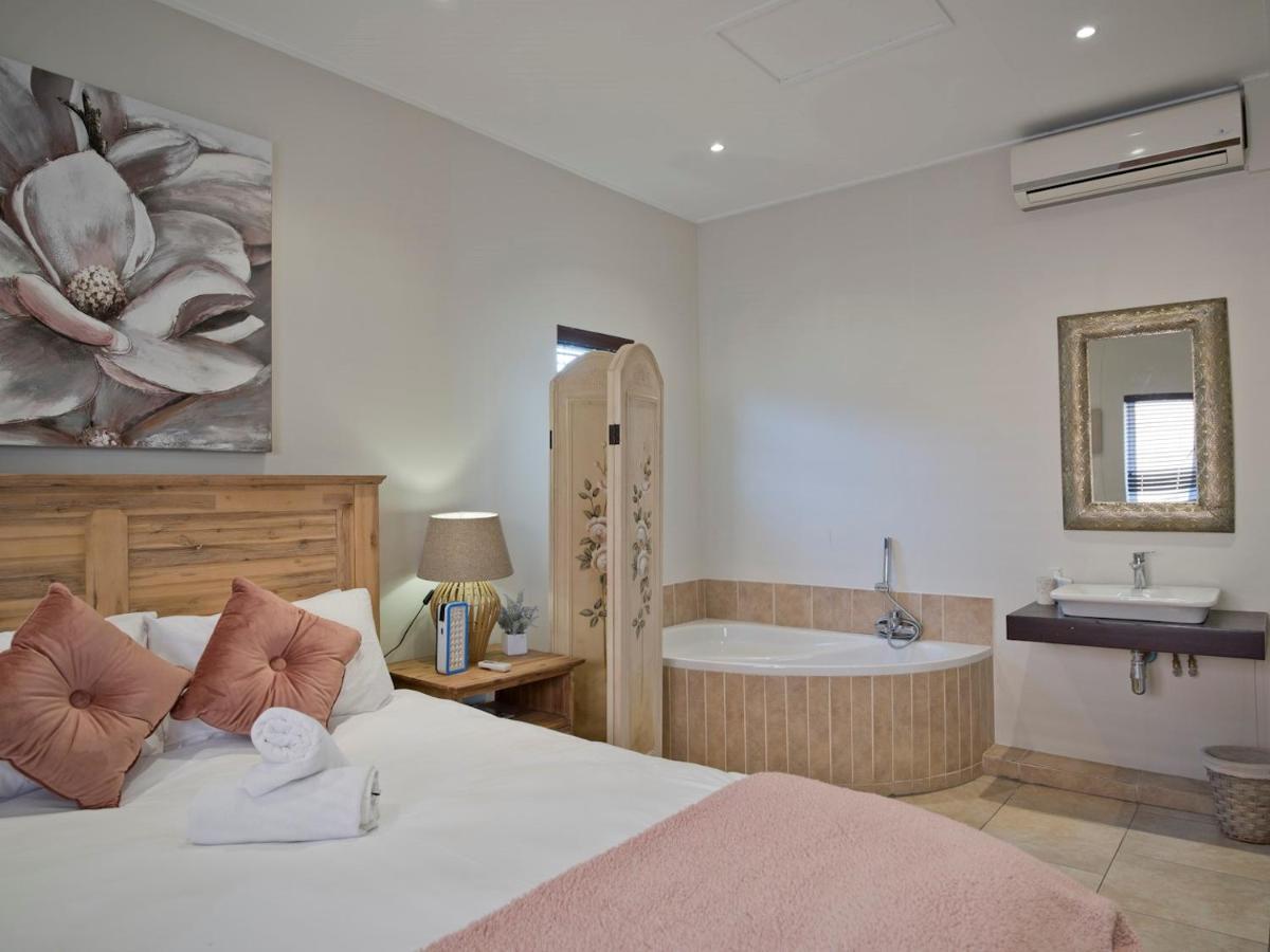Umdloti Holiday Resort Apartments Esterno foto